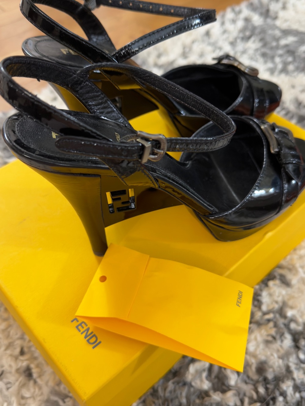 Authentic Zucca FF Logo Sandals - Picture 13 of 14